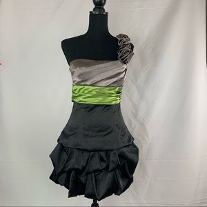 Size 5 Formal Dress